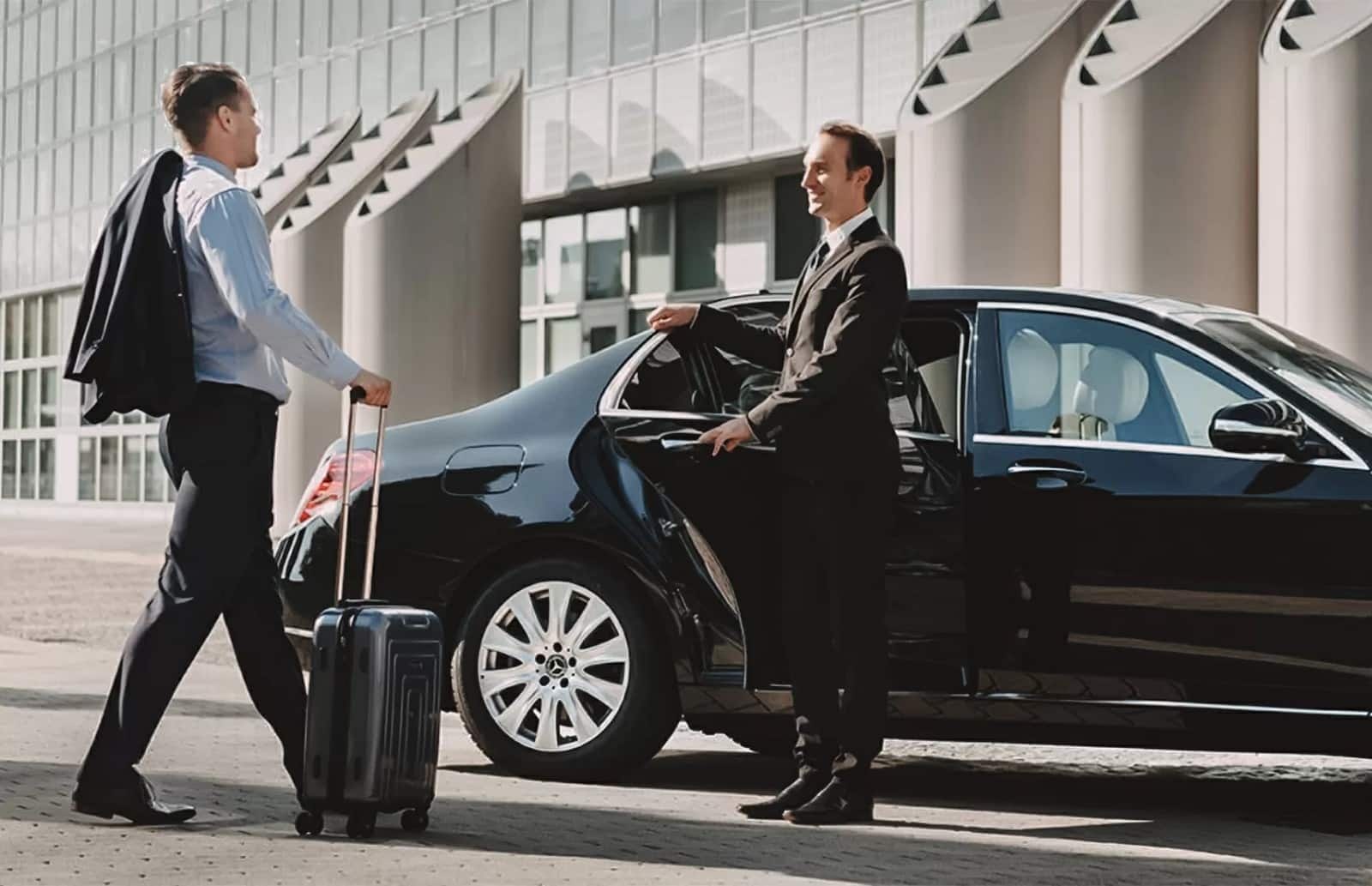 Dubai Airport Transfer (DXB) — Private Car